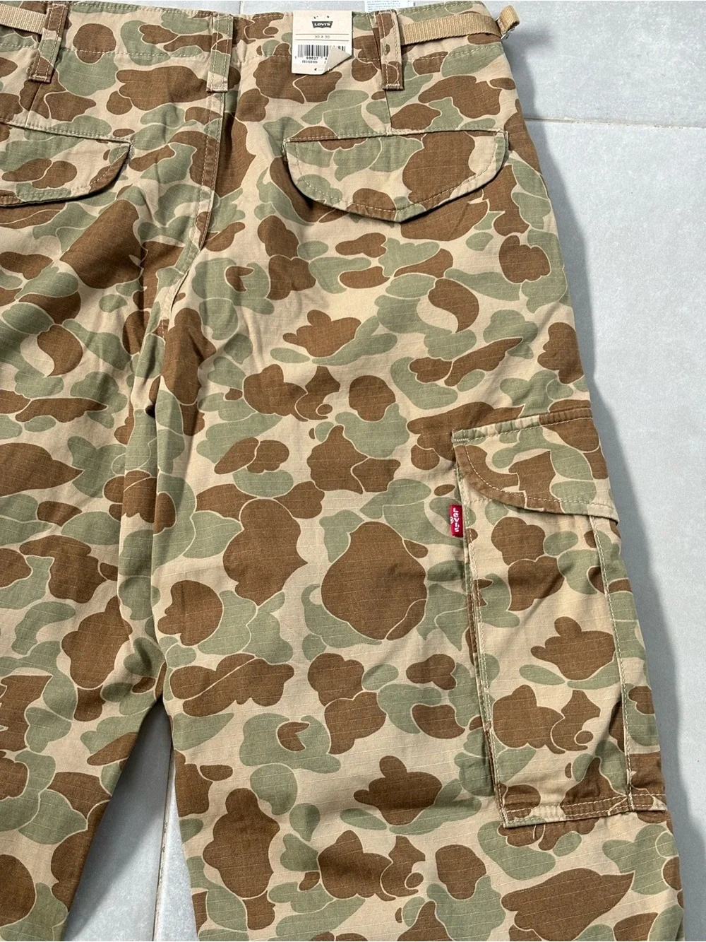 Levi's Men's Camo Cargo Pants in Brown and Tan